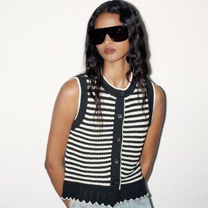 Zara Striped Knit Vest Top Black/White Size Large | Sleeveless Button Front